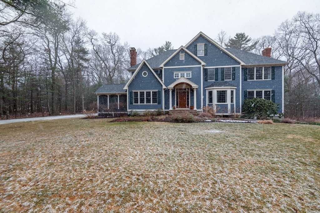 3 Paddock Lane Andover, MA 01810 - Photo 1 of 1 a front view of a house with a yard