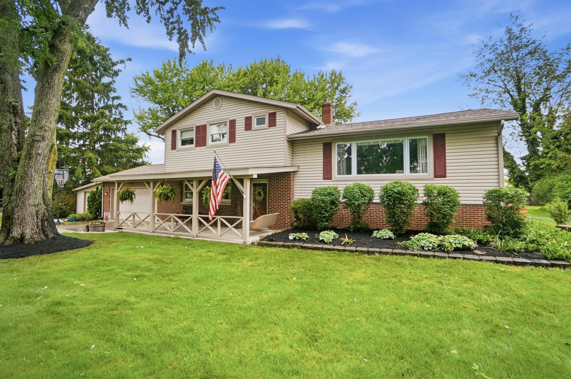 5894 Hall Road Galloway, OH 43119 - Photo 1 of 62 003