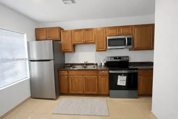 $1,775 | 2155 Northwest 28th Street, Miami, FL 33142