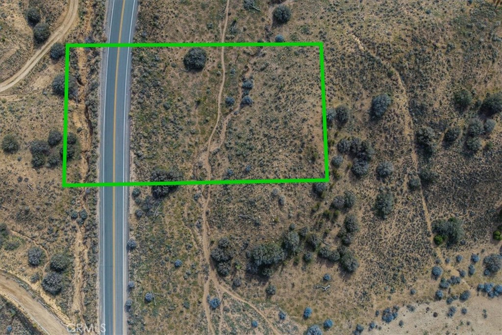 5190 Pioneertown Road Pioneertown, CA 92268 - Photo 5 of 30 a view of a backyard