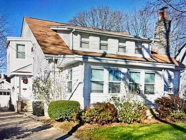 $2,800 | 11 Walnut Avenue, Pelham, NY 10803