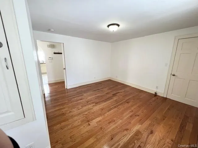 $2,950 | 11 Walnut Avenue, Pelham, NY 10803