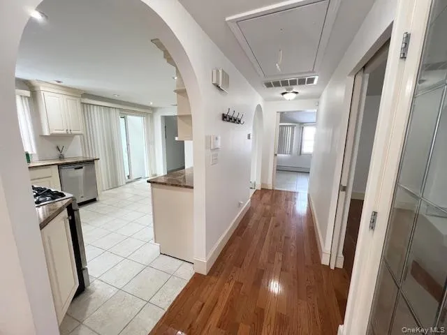 $2,950 | 11 Walnut Avenue, Pelham, NY 10803