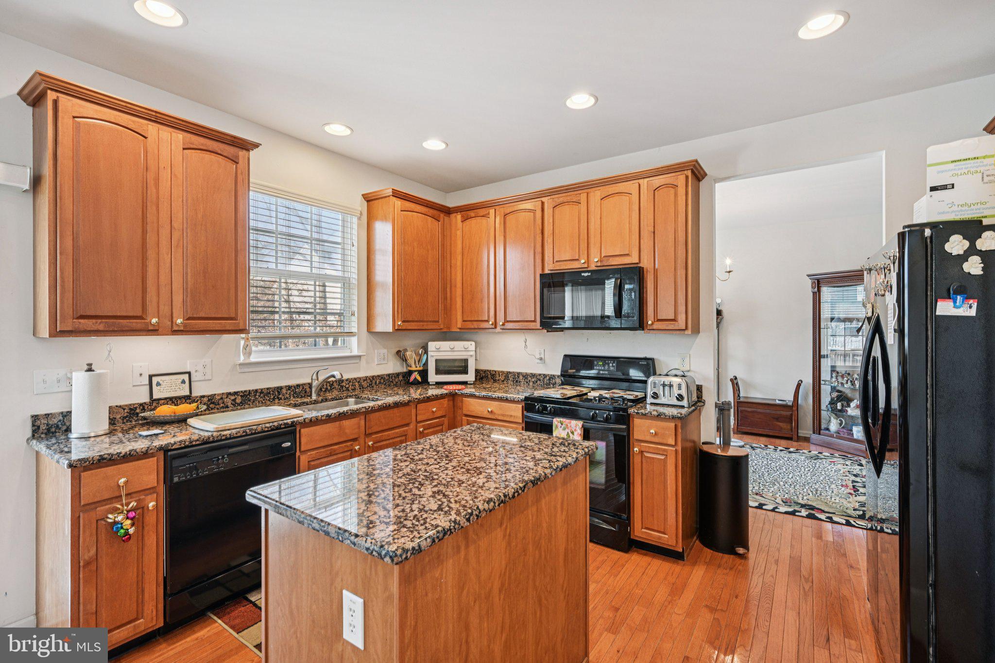 207 Waterford Road Egg Harbor Township, NJ 08234 - Photo 17 of 47 Kitchen