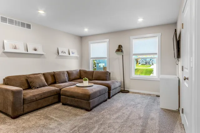 $574,900 | 6701 Arlene Drive, Hudsonville, MI 49426