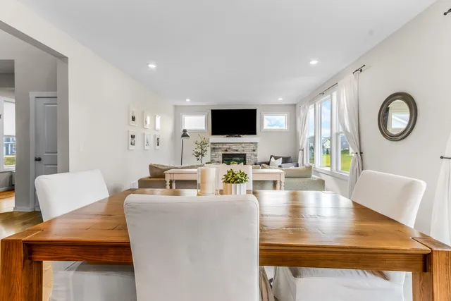 $574,900 | 6701 Arlene Drive, Hudsonville, MI 49426