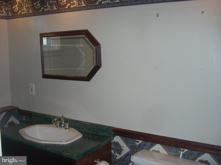 10 Hastings Road Hamilton, NJ 08620 - Photo 14 of 25 Gallery Image 14