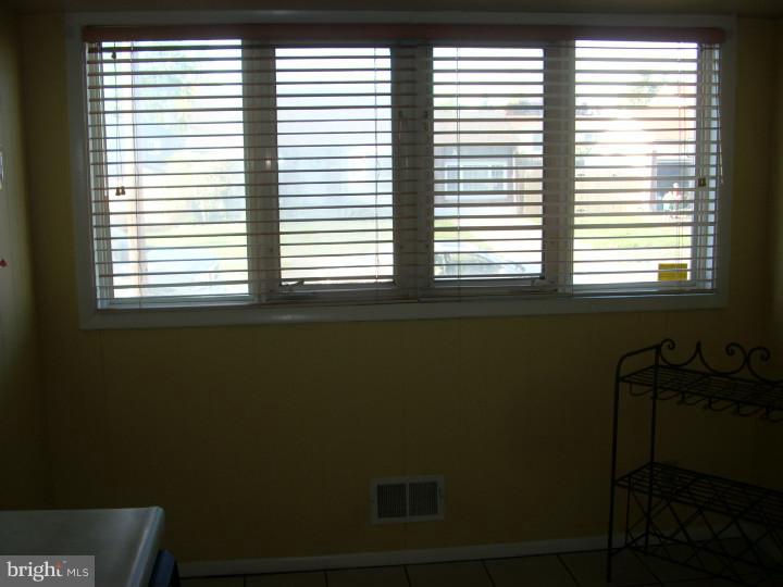 10 Hastings Road Hamilton, NJ 08620 - Photo 16 of 25 Gallery Image 16