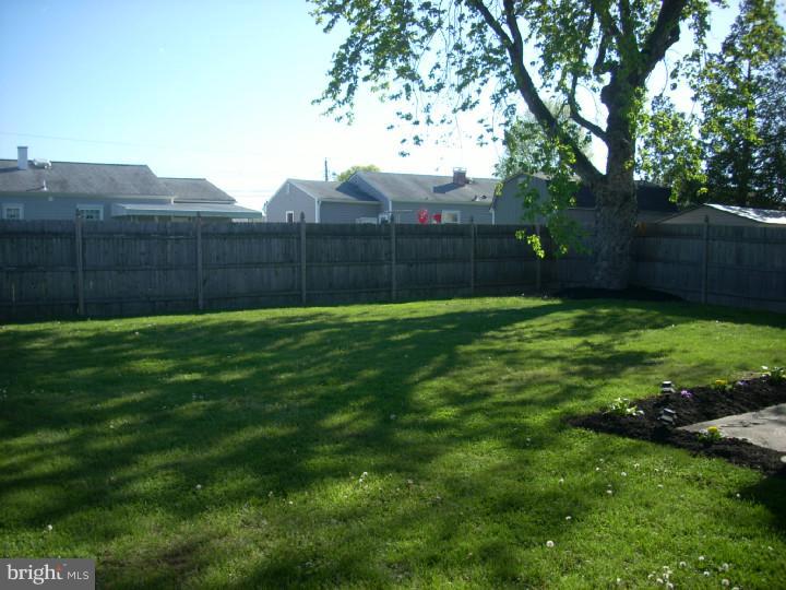 10 Hastings Road Hamilton, NJ 08620 - Photo 21 of 25 Gallery Image 21
