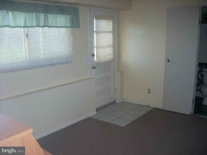 10 Hastings Road Hamilton, NJ 08620 - Photo 9 of 25 Gallery Image 9