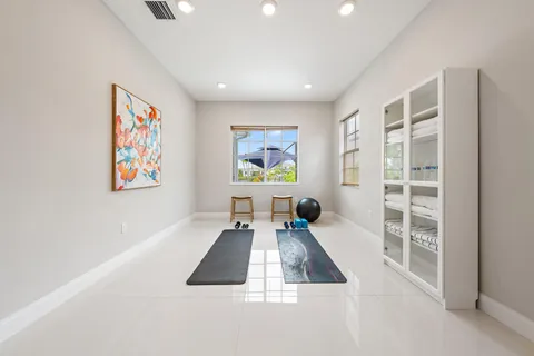 $1,895,000 | 12115 Waterstone Circle, Palm Beach Gardens, FL 33412