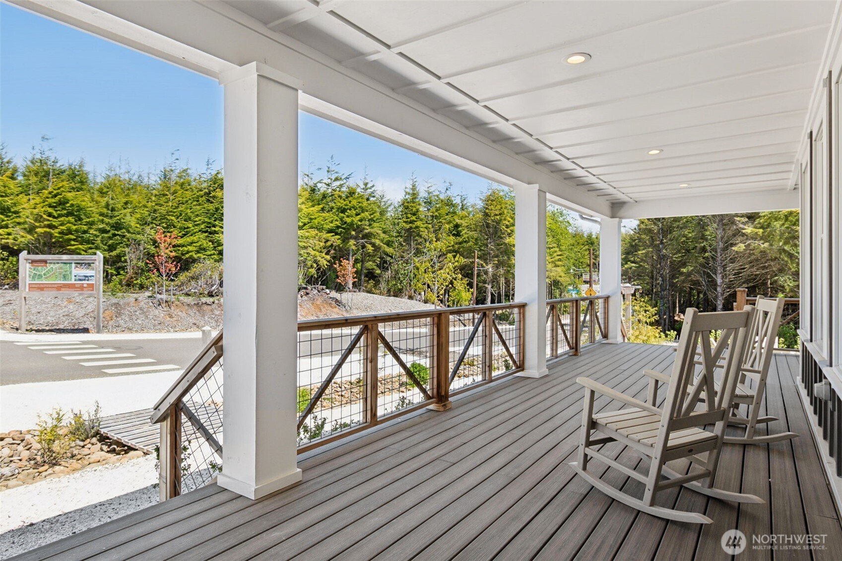 374 Compass Street Pacific Beach, WA 98571 - Photo 4 of 39