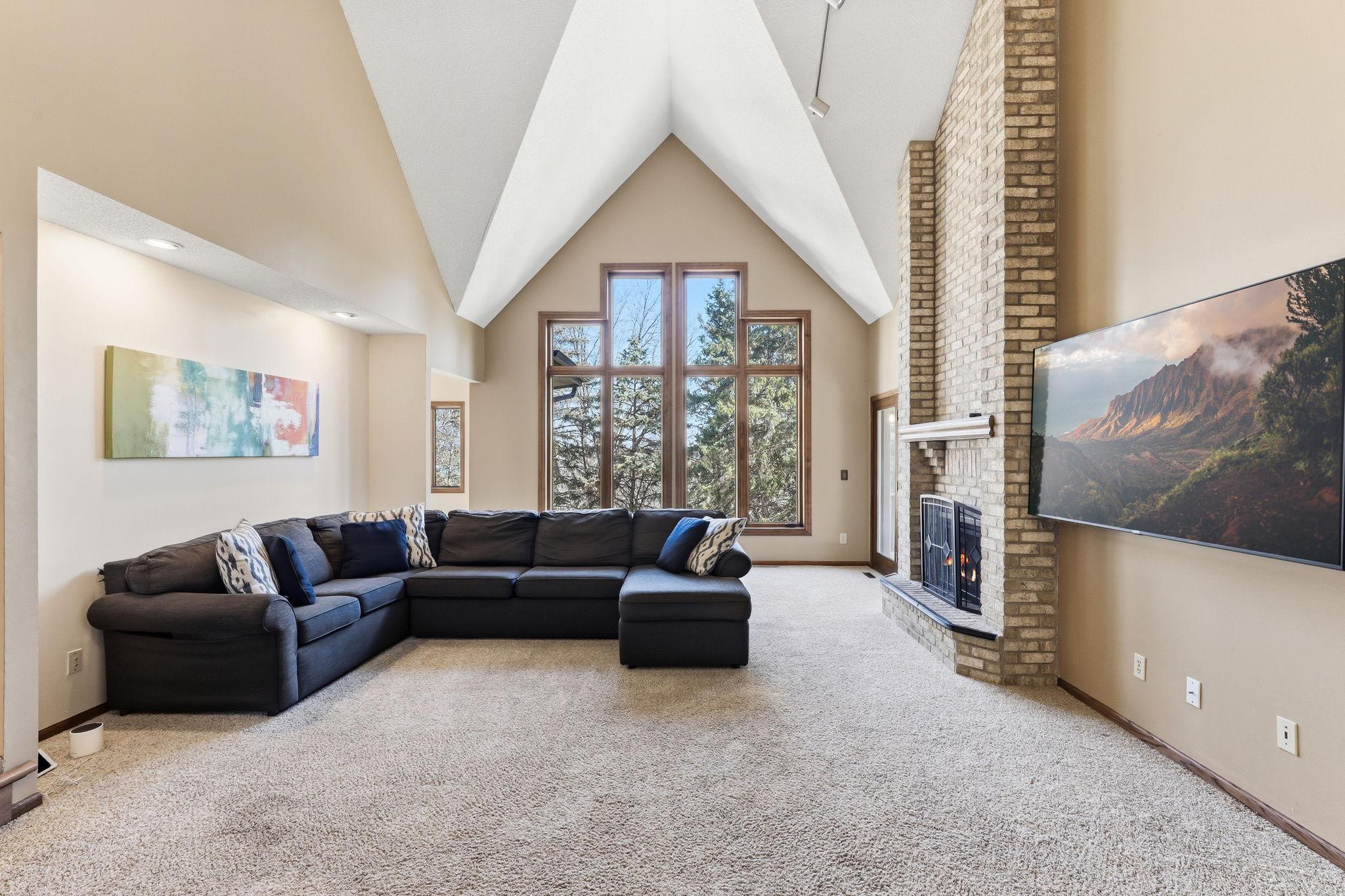 685 Valley View Court Shoreview, MN 55126 - Photo 16 of 59