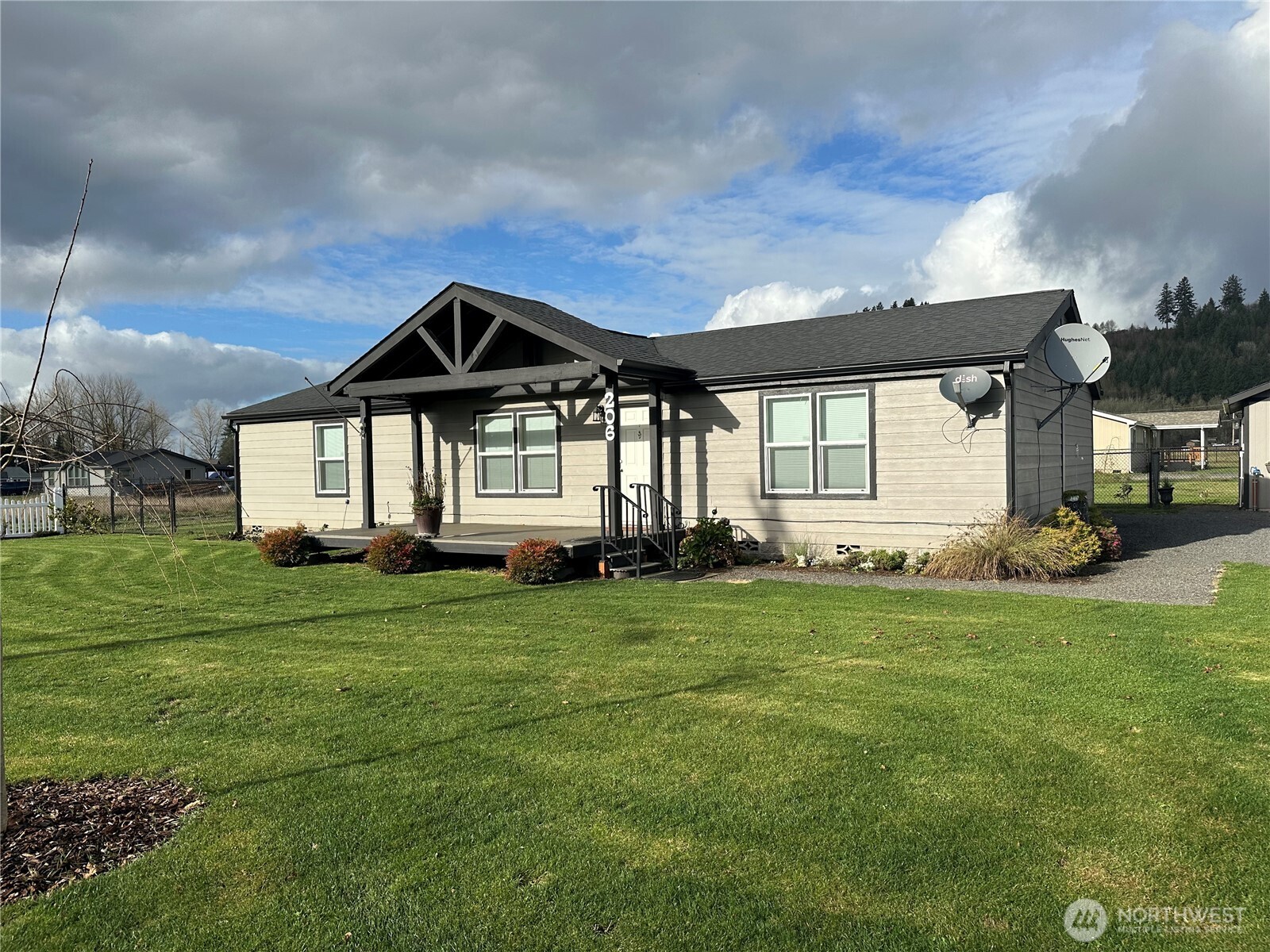 206 Mossyrock Road West Mossyrock, WA 98564 - Photo 1 of 24 a front view of a house with a yard