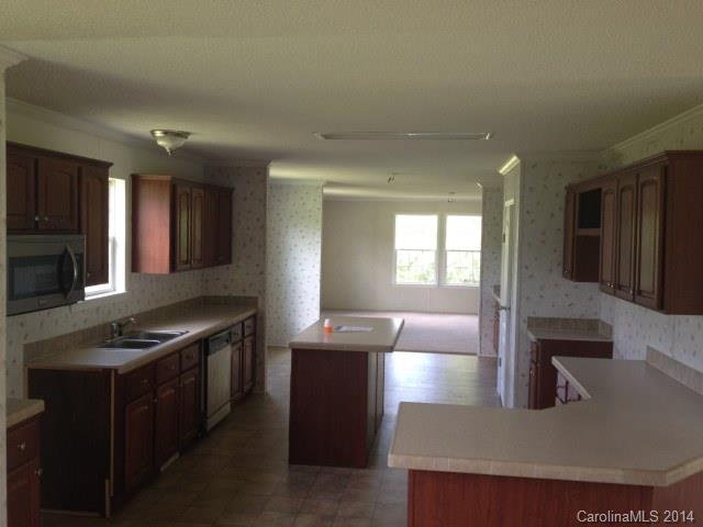 989 Rippling Brooke Drive Chester, SC 29706 - Photo 4 of 13