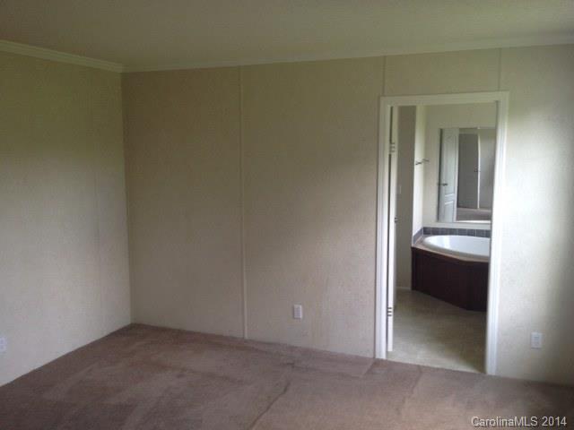 989 Rippling Brooke Drive Chester, SC 29706 - Photo 8 of 13