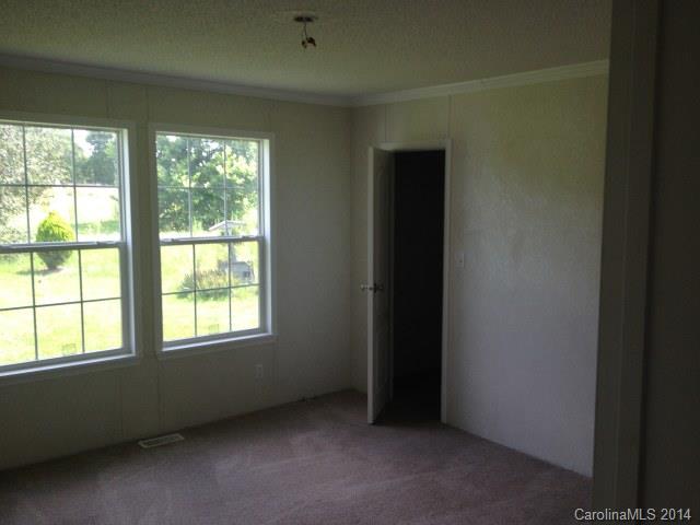 989 Rippling Brooke Drive Chester, SC 29706 - Photo 10 of 13