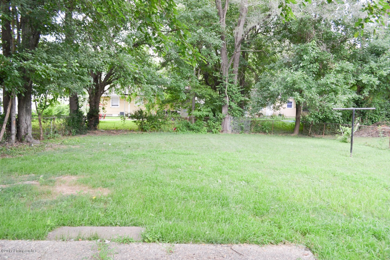 5311 Rural Way Louisville, KY 40218 - Photo 13 of 13 Backyard