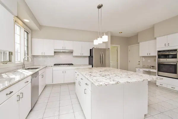 $6,650 | 2127 Chandler Lane, Glenview, IL 60026