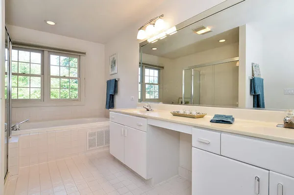 $6,650 | 2127 Chandler Lane, Glenview, IL 60026