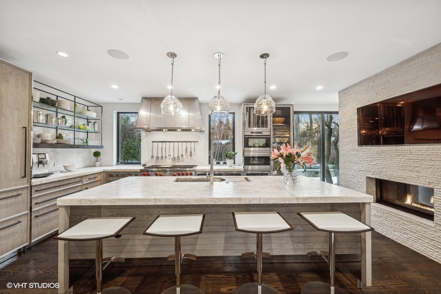 89 North Indian Hill Road Winnetka, IL 60093 - Photo 23 of 91 a kitchen with stainless steel appliances granite countertop a kitchen island a stove and a cabinets