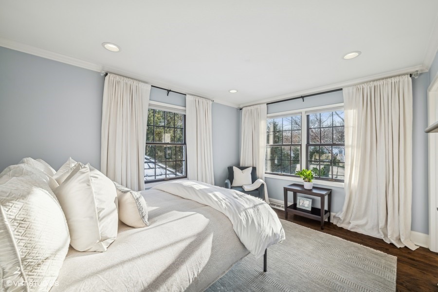 89 North Indian Hill Road Winnetka, IL 60093 - Photo 50 of 91 a bed sitting in a bedroom next to a window