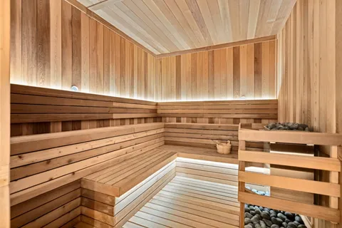 $3,100,000 | 435 North Michigan Avenue, Unit 1803, Chicago, IL 60611