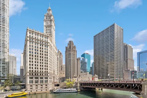 $3,100,000 | 435 North Michigan Avenue, Unit 1803, Chicago, IL 60611