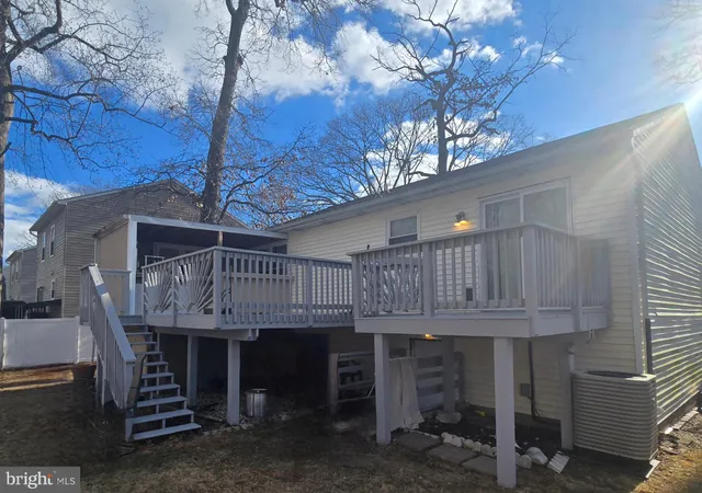 $406,000 | 668 209th Street, Pasadena, MD 21122