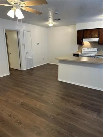 $1,080 | 1900 Hickory Avenue, Unit D, Harahan, LA 70123