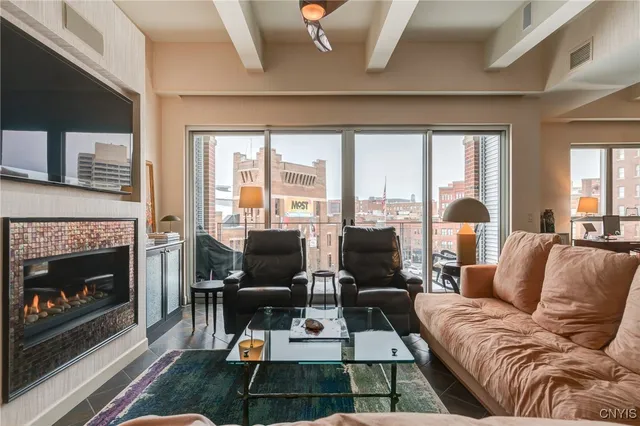 $3,800 | 211 West Jefferson Street, Unit 405, Syracuse, NY 13202