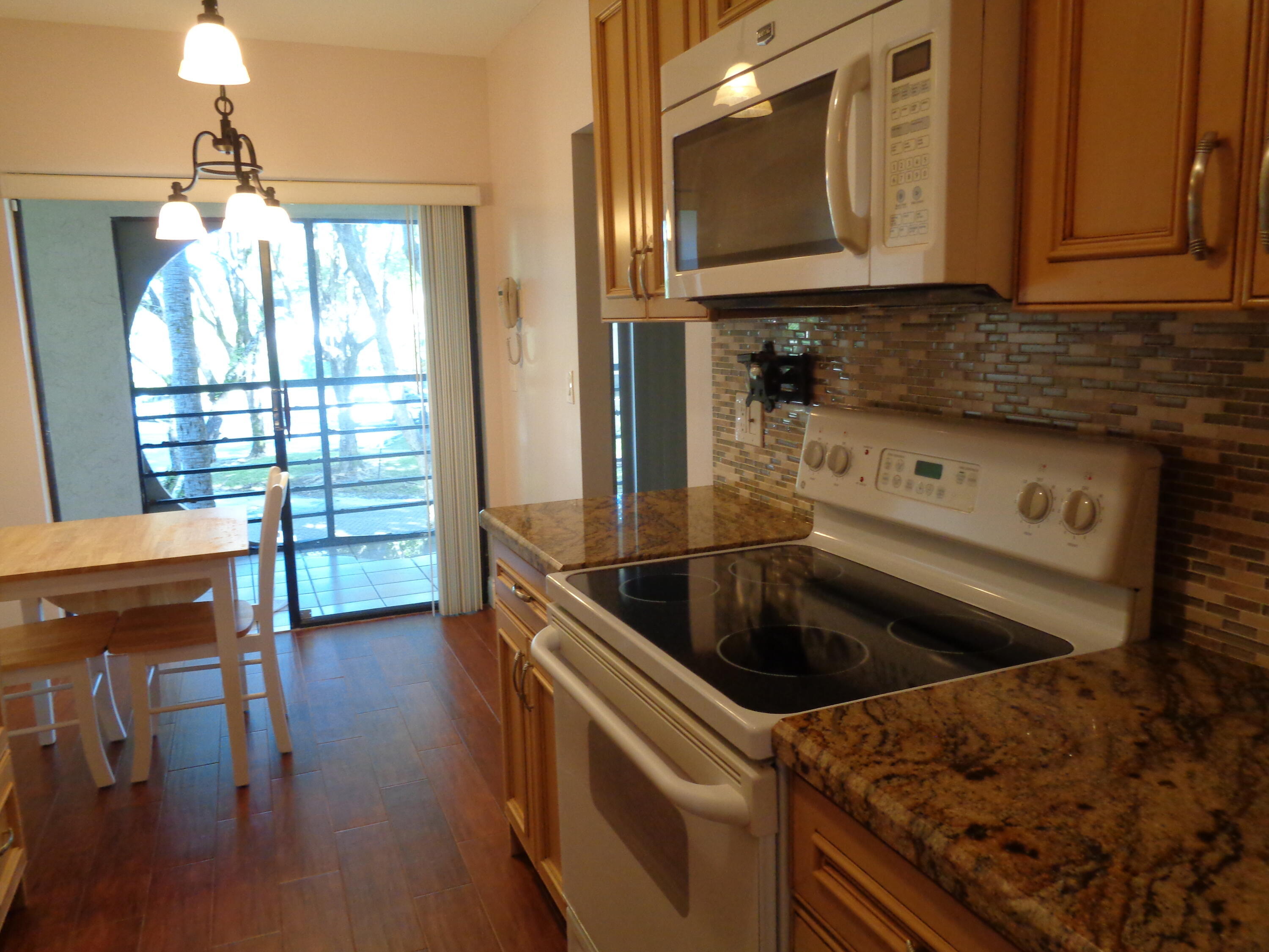6328 Longboat Lane West, Unit 201 Boca Raton, FL 33433 - Photo 2 of 17 6328 Longboat Kitchen