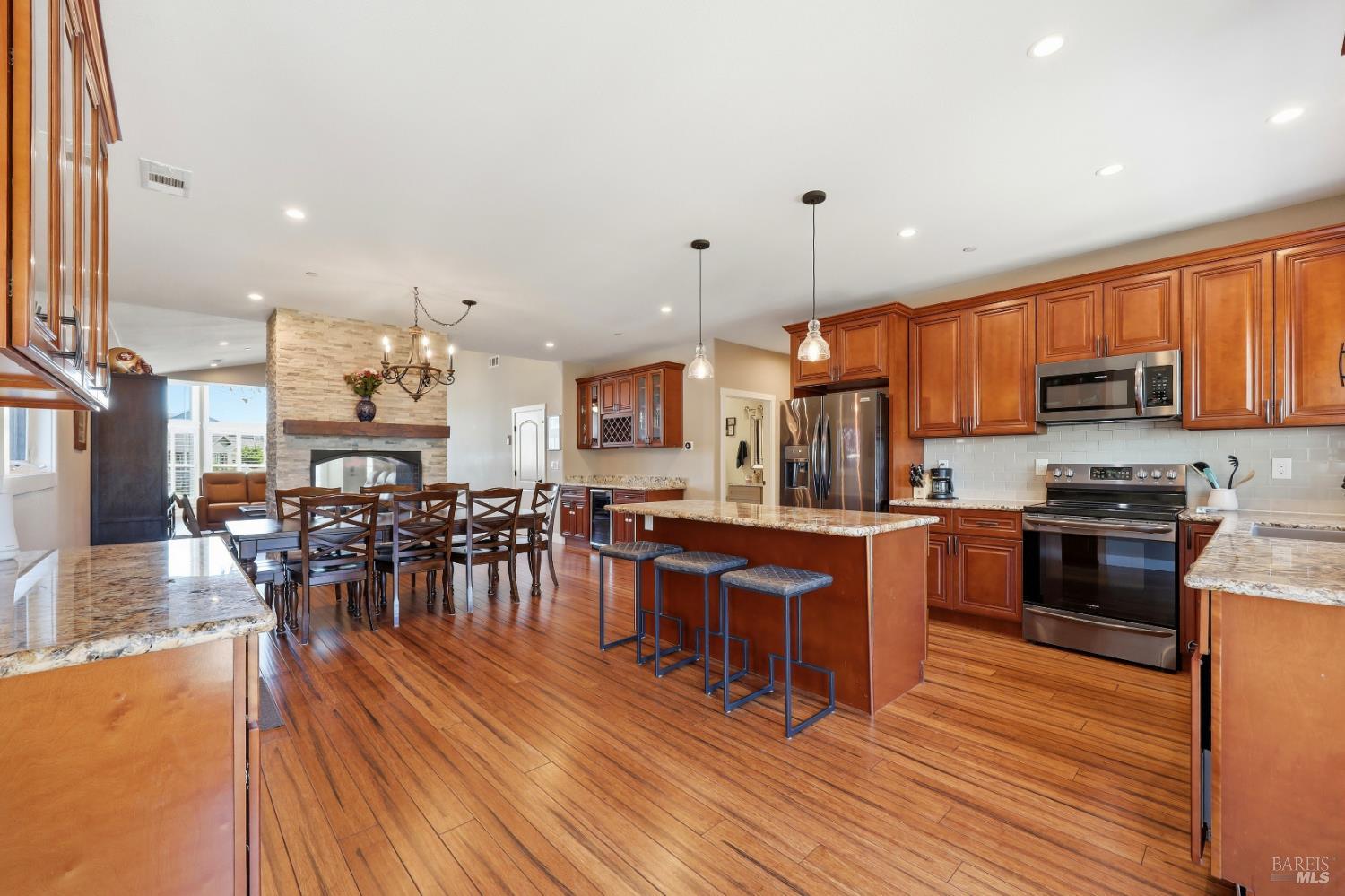 1640 Jenna Place Santa Rosa, CA 95403 - Photo 17 of 52