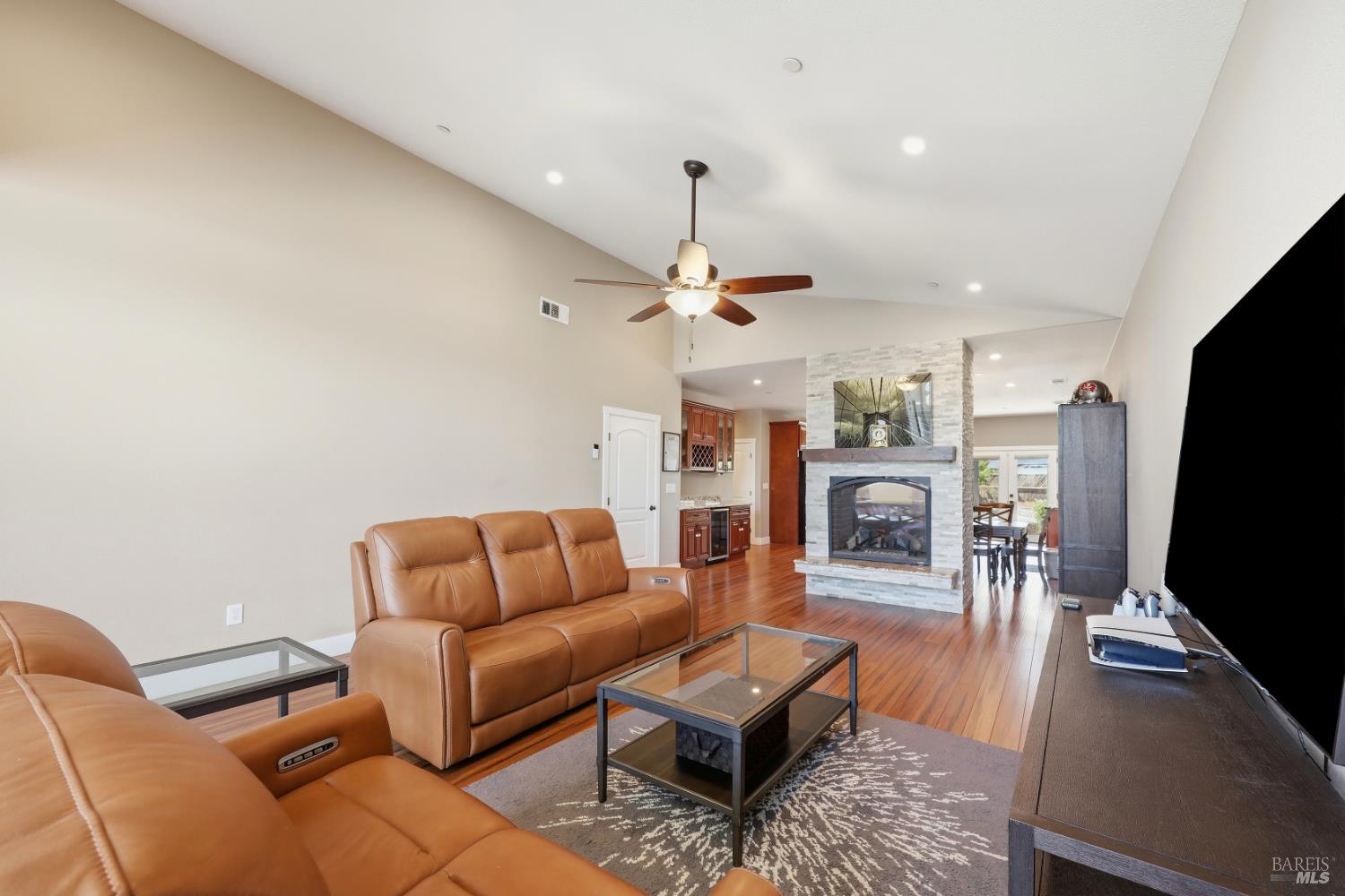 1640 Jenna Place Santa Rosa, CA 95403 - Photo 5 of 52