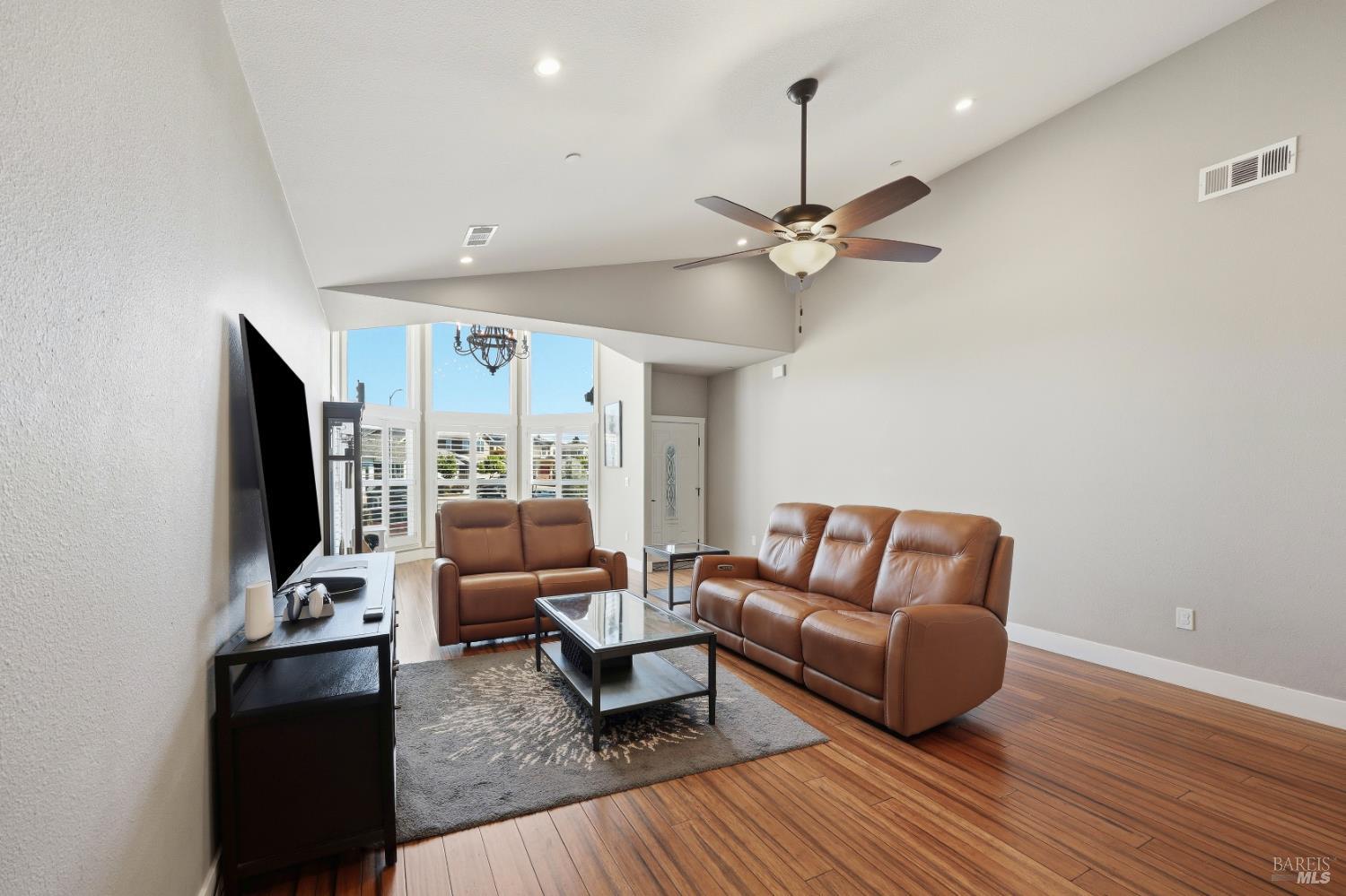 1640 Jenna Place Santa Rosa, CA 95403 - Photo 8 of 52