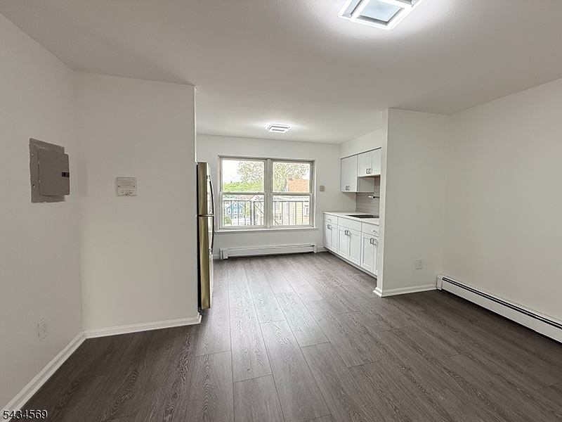 19 Van Rensselear Street, Unit 8 Belleville, NJ 07109 - Photo 3 of 9