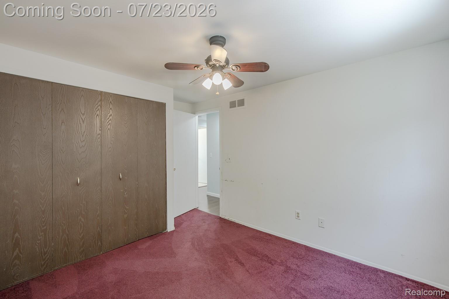 5235 Timber Ridge Trail Clarkston, MI 48346 - Photo 29 of 56 ...with large closet and ceiling fan