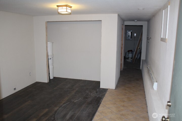 302 Davies Road Oroville, WA 98844 - Photo 13 of 37