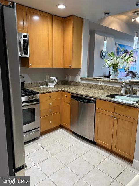 3650 South Glebe Road, Unit 347 Arlington, VA 22202 - Photo 17 of 46 kitchen