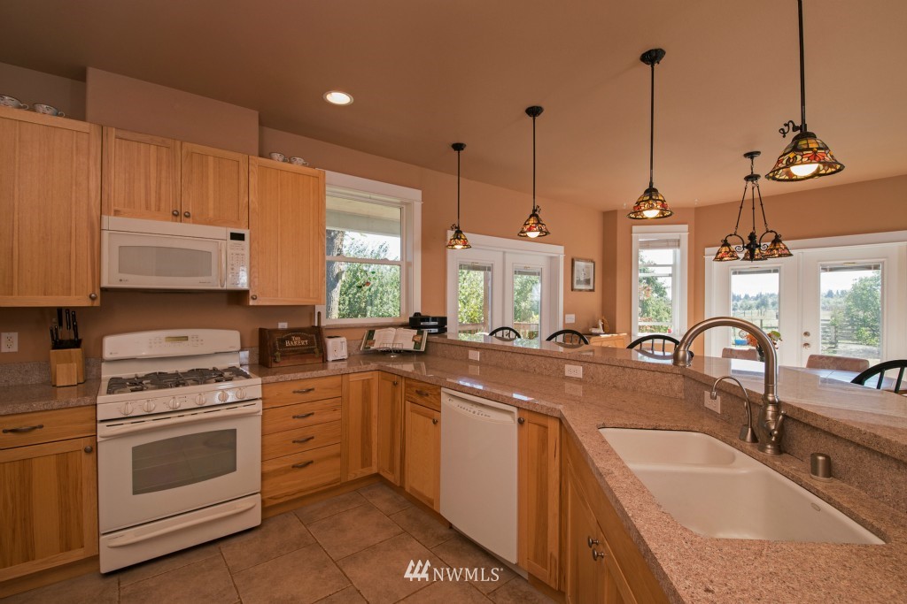5766 Lake Terrell Road Ferndale, WA 98248 - Photo 6 of 24 Gallery Image 6