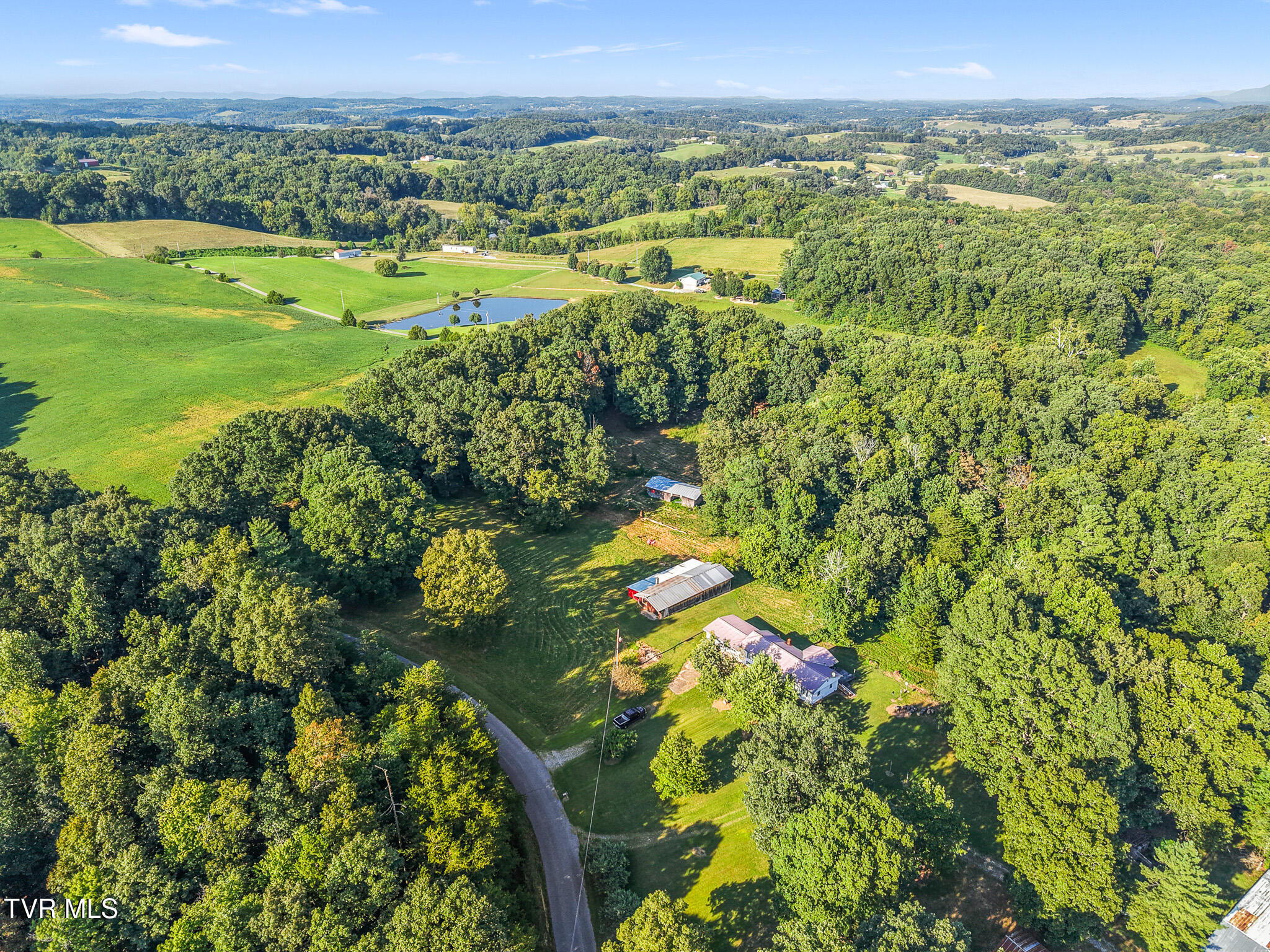 375 Ostrich Road Greeneville, TN 37743 - Photo 5 of 29 Ostrich Rd 3