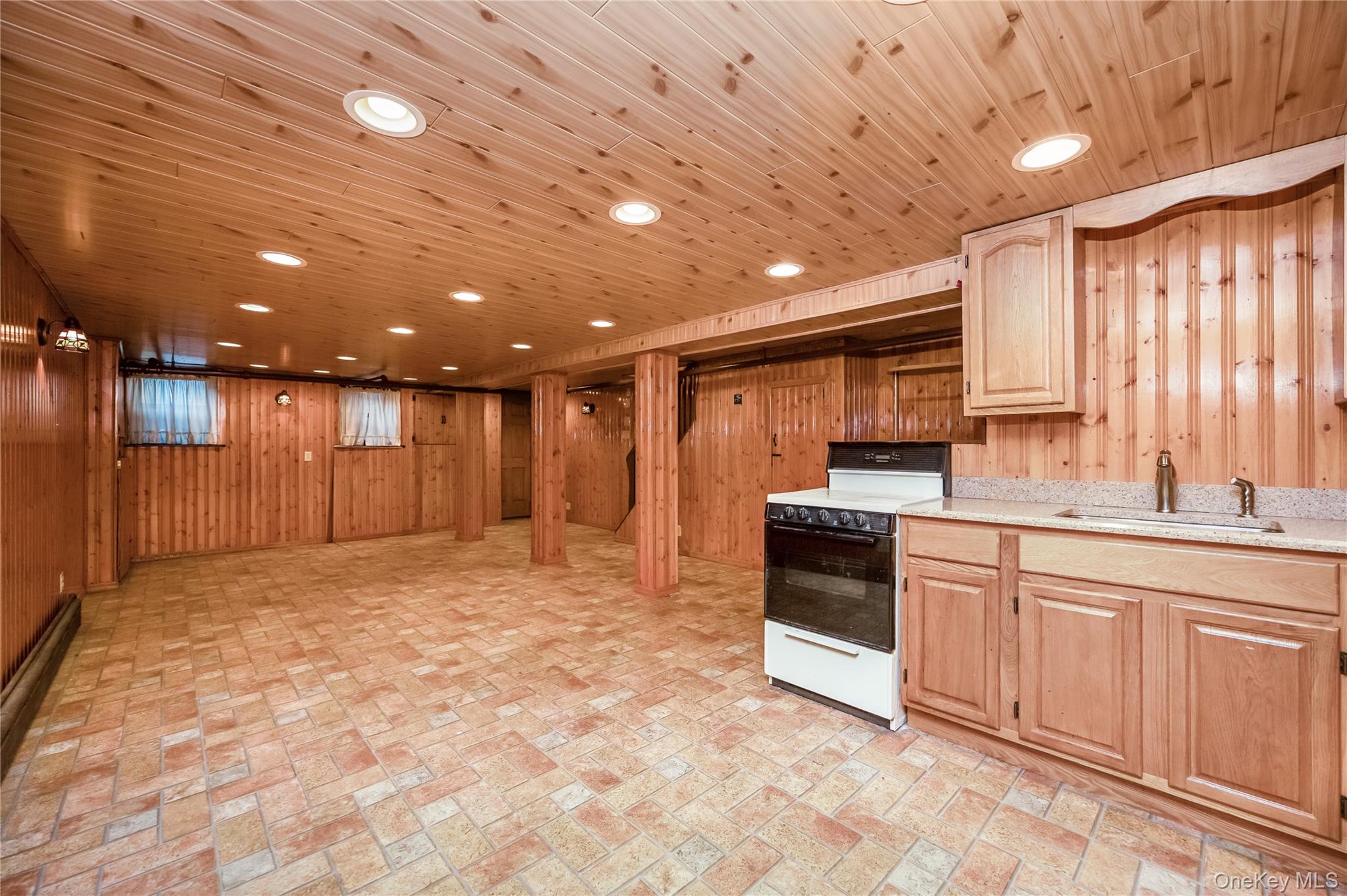 61-49 62nd Road Queens, NY 11379 - Photo 38 of 43 Gallery Image 38