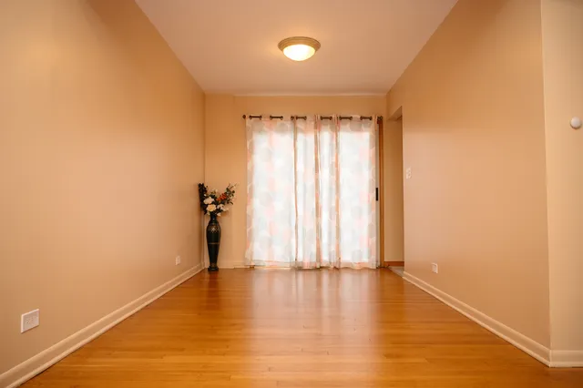 $359,000 | 9404 Hamlin Avenue, Des Plaines, IL 60016