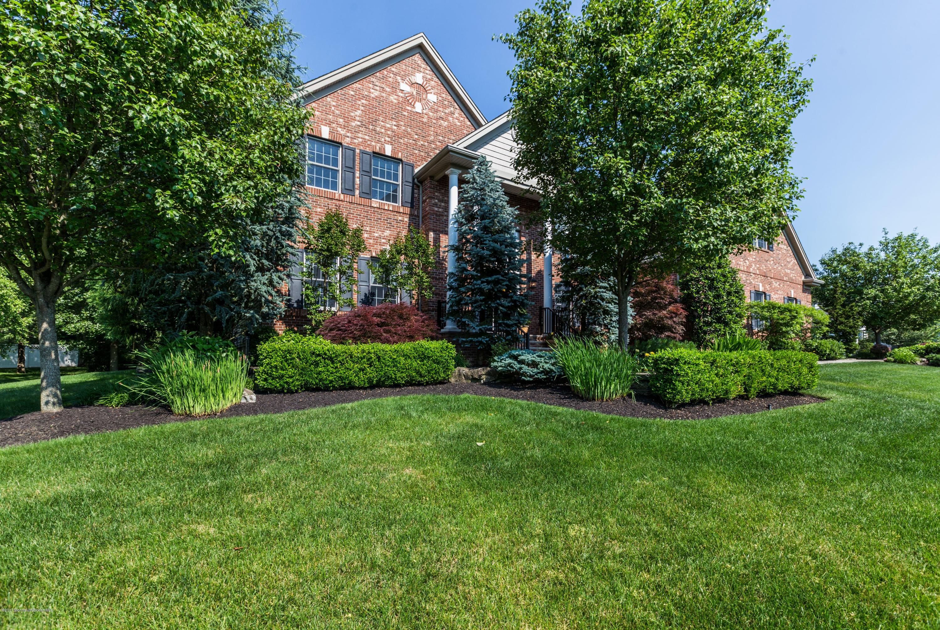 1279 Bradford Run Spring Lake, NJ 07762 - Photo 3 of 62 Side View
