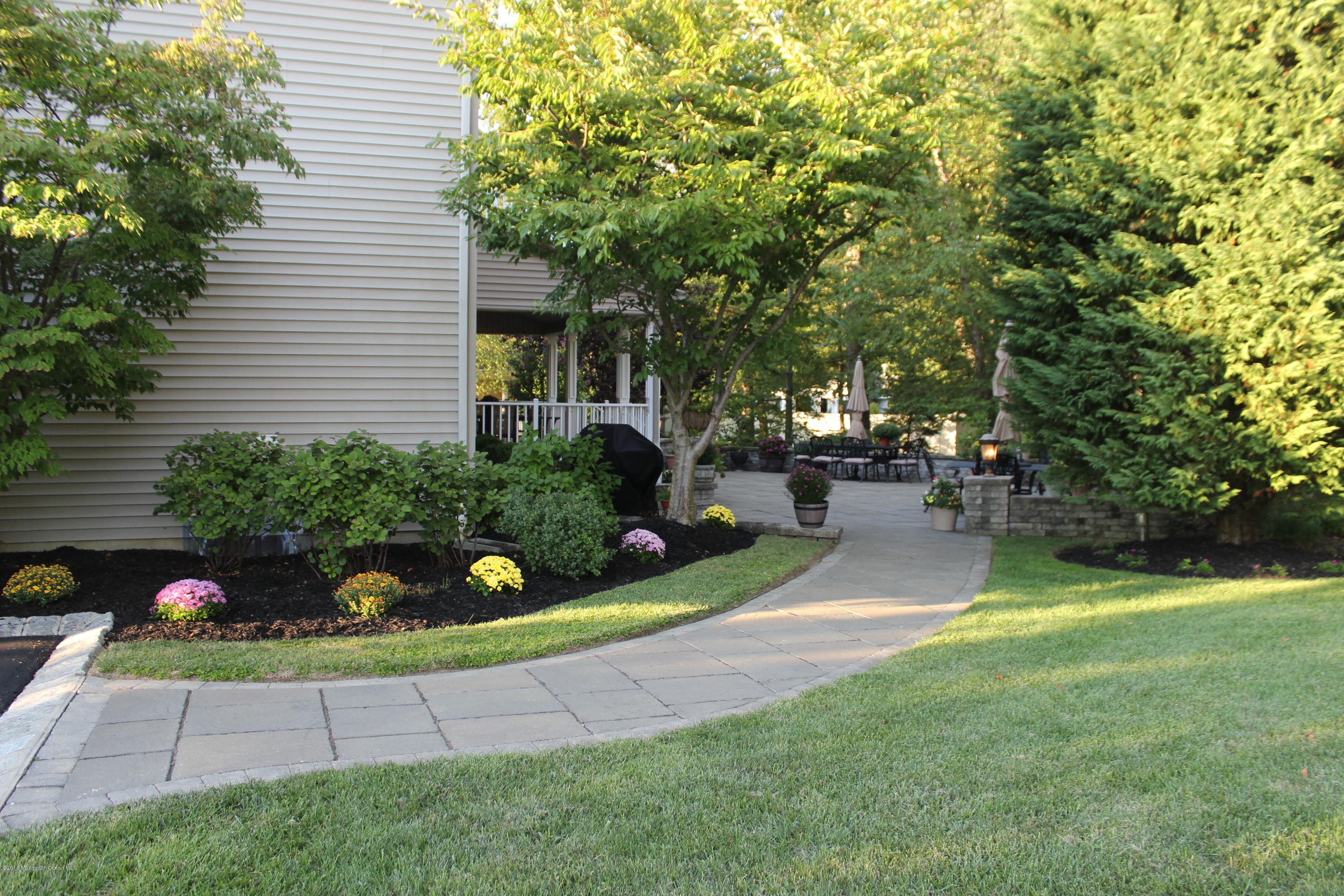1279 Bradford Run Spring Lake, NJ 07762 - Photo 9 of 62 Side View