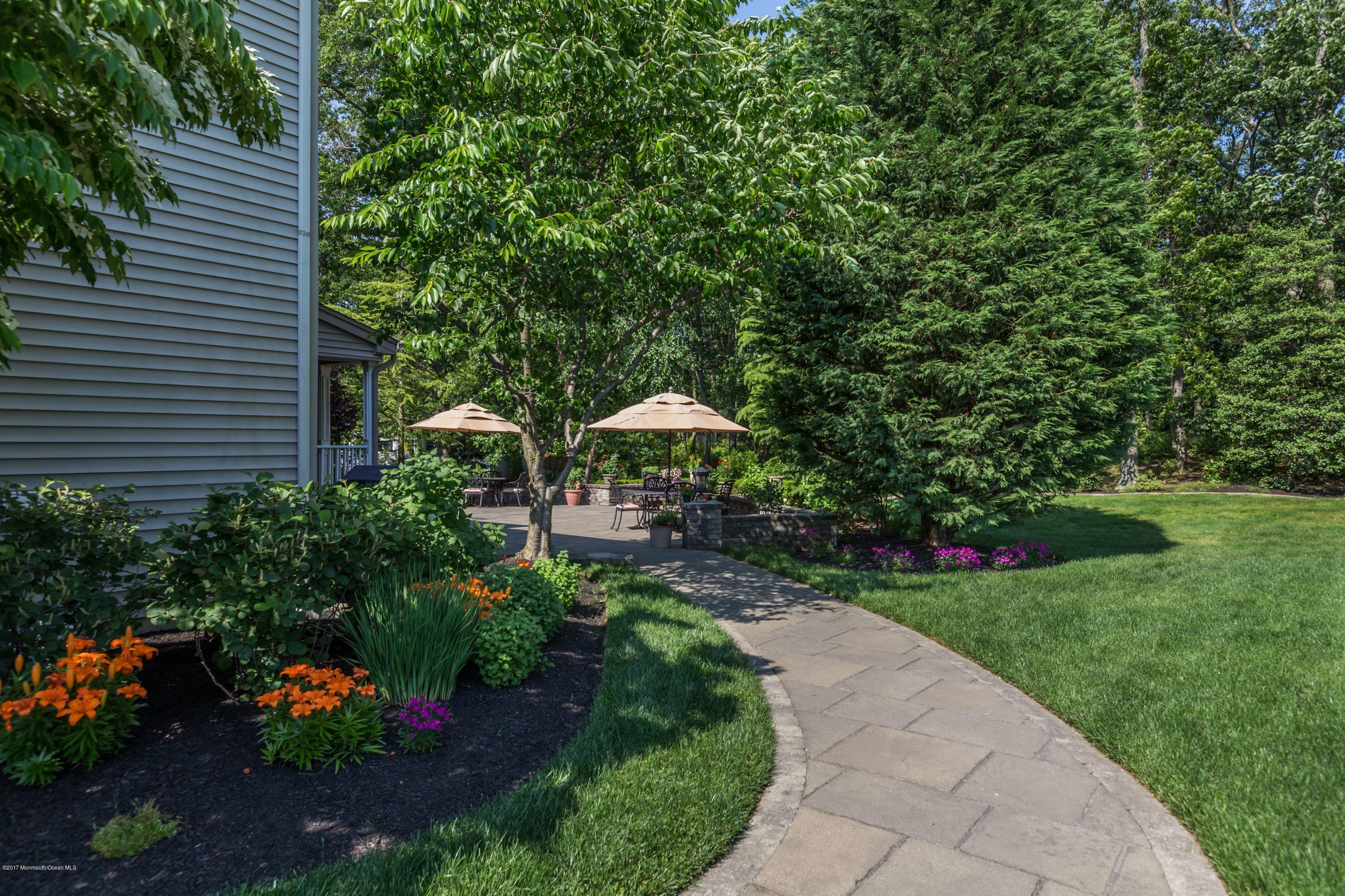 1279 Bradford Run Spring Lake, NJ 07762 - Photo 10 of 62 Pathway