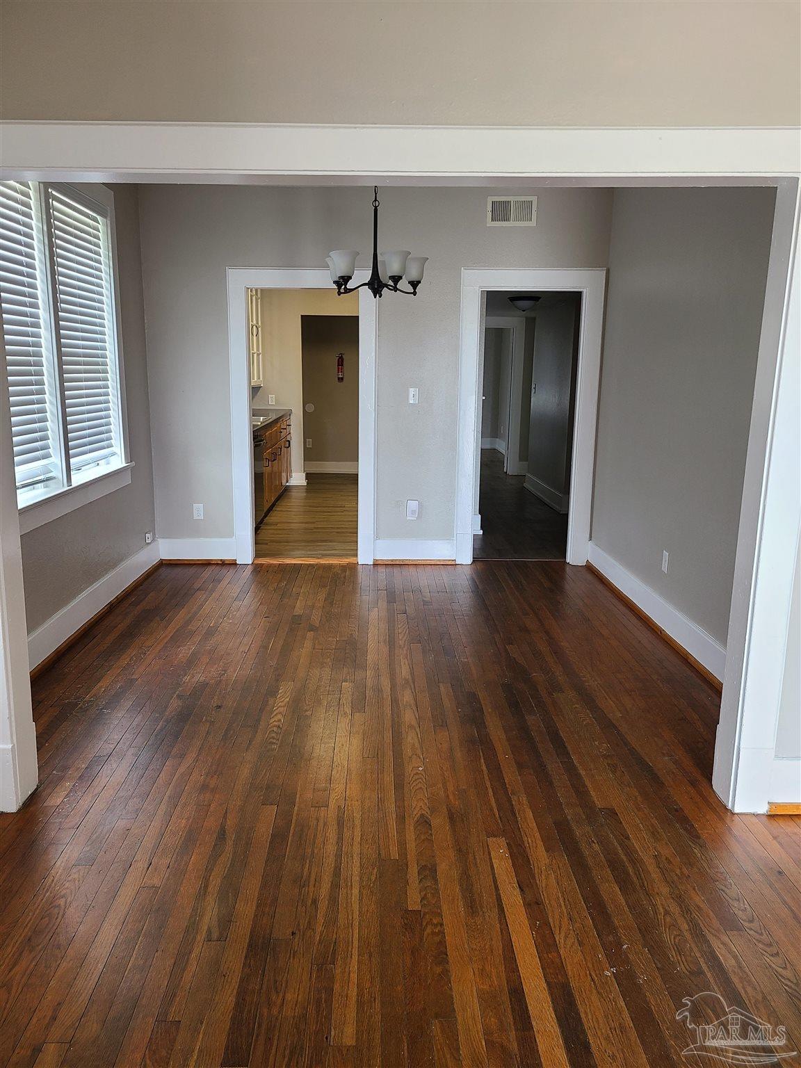 114 W Lane Pensacola, FL 32501 - Photo 2 of 27