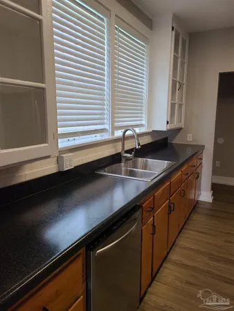 $1,825 | 114 W Lane, Pensacola, FL 32501