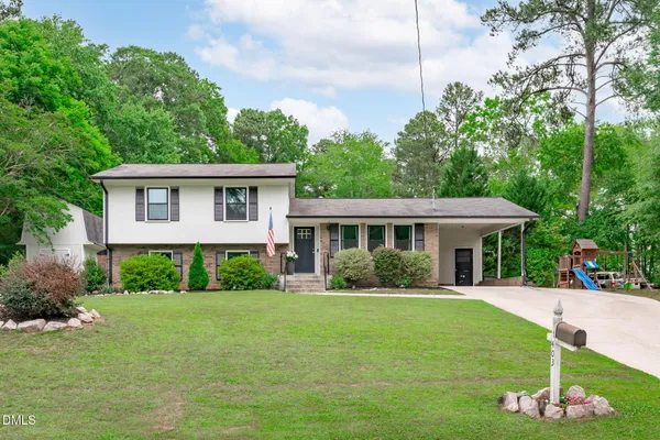 $495,000 | 1403 Maple Avenue, Apex, NC 27502