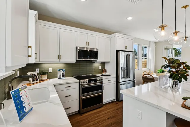 $589,990 | 6509 Jacinto Avenue, Sacramento, CA 95823